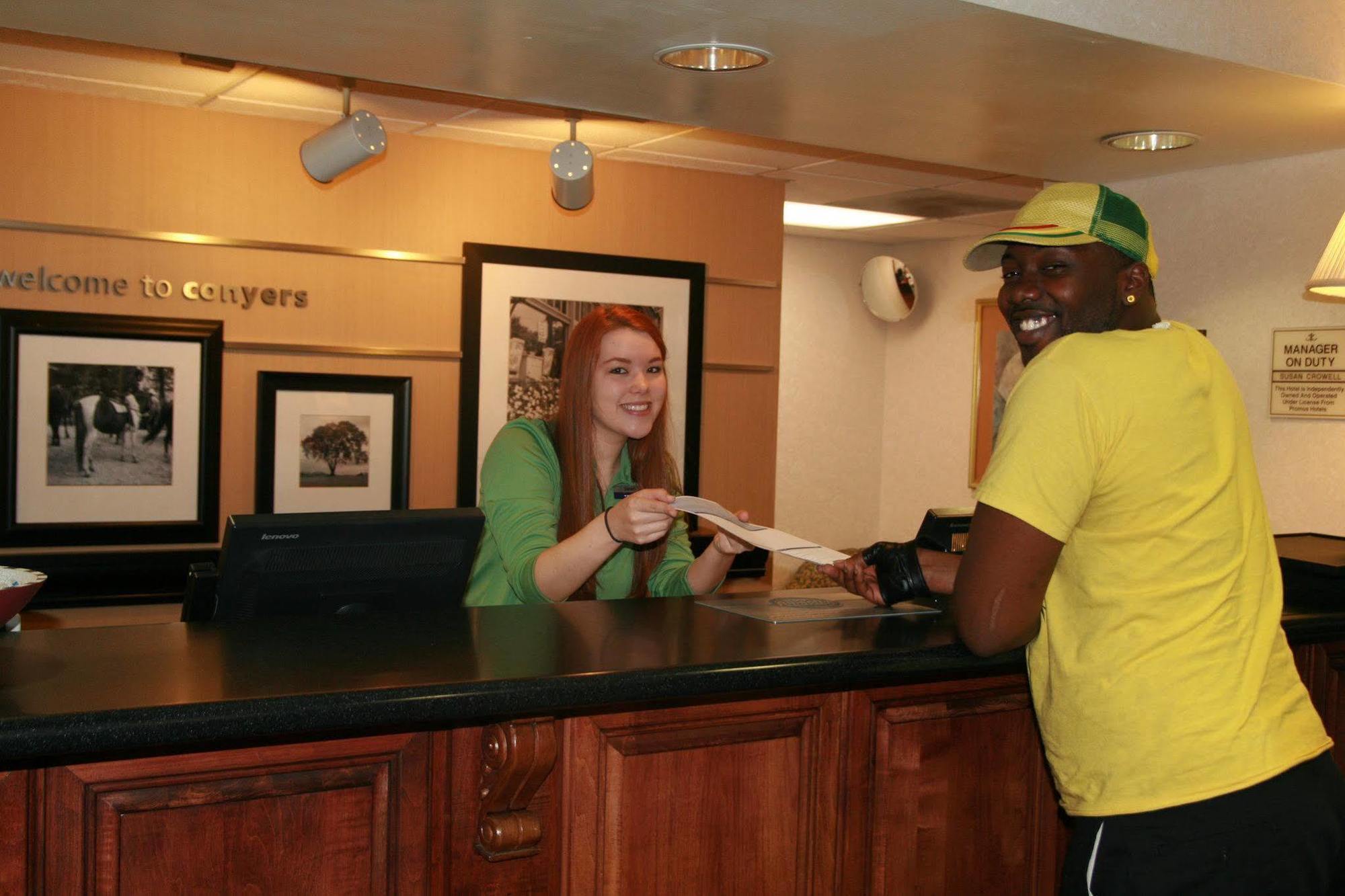 Hampton Inn Conyers Zewnętrze zdjęcie