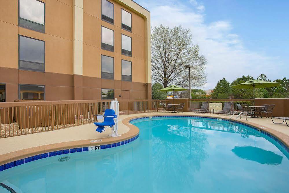 Hampton Inn Conyers Zewnętrze zdjęcie